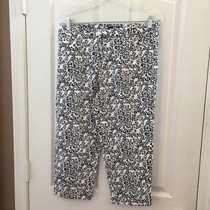 FINAL MARKDOWN Ladies’ Counterparts Capris (10P)